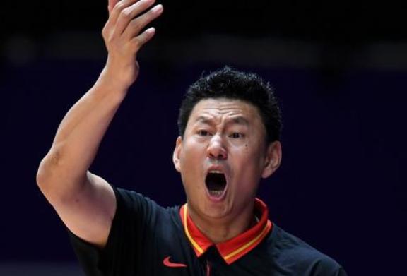 姚明笑了！中国男篮复仇黎巴嫩，李楠这一战术安排相当到位