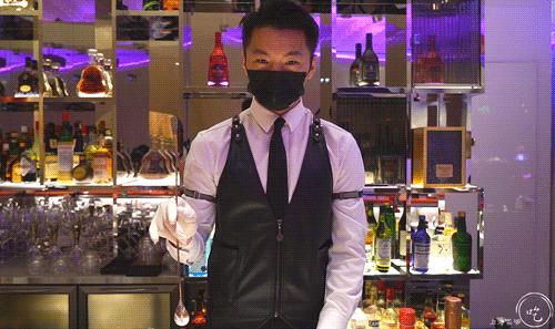 次元壁破了！轩尼诗酒吧X国民六神，竟出了个“花露水鸡尾酒”