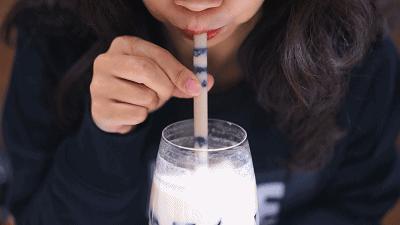 侯彩擂奶茶 (侯彩擂奶茶加盟店价格)