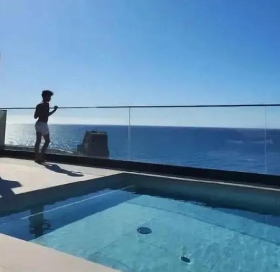 鐨囬┈宸ㄦ槦寮曡捣鐑,鐨囬┈鐞冩槦鍏ョ悆璺戞