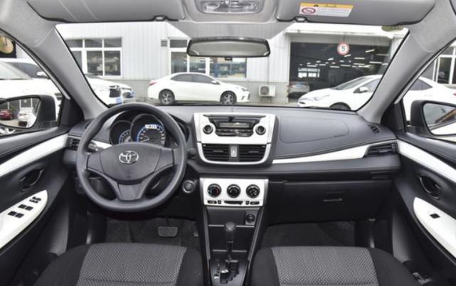 丰田威驰油耗在10个正常吗,丰田威驰手动油耗