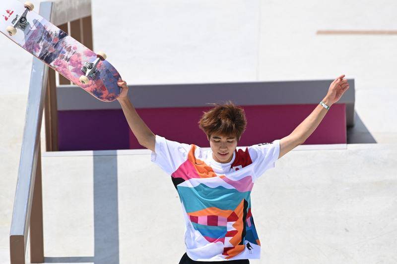 坏孩子跑步,坏孩子高空跑步