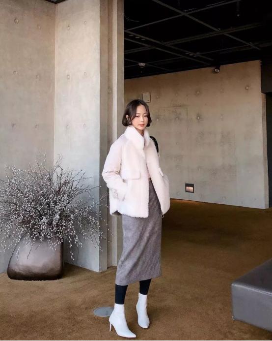 外套裙子早春最潮穿搭,韩国冬穿搭街拍裙子