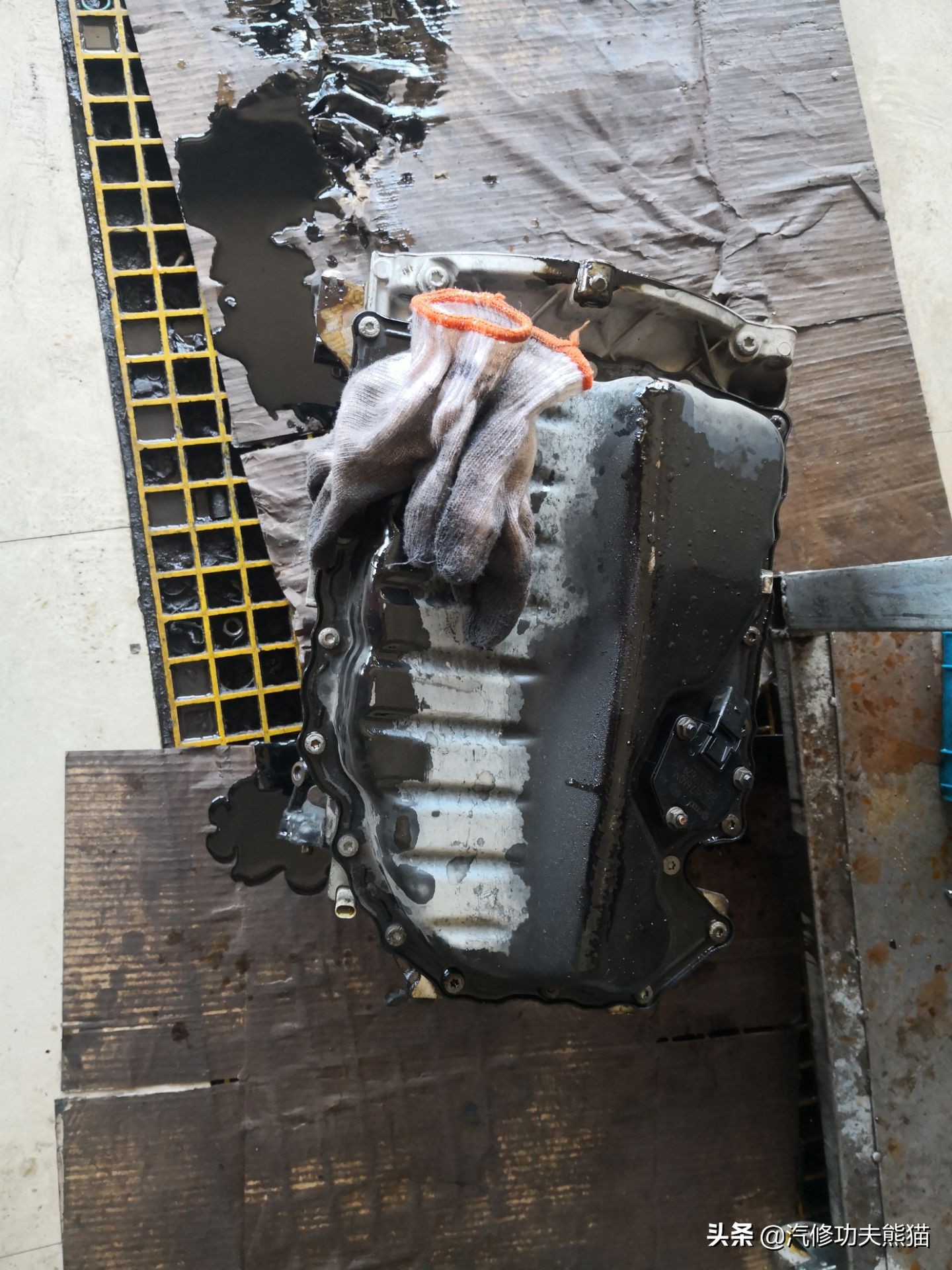 百年大众汽车品牌毁于烧机油？烧机油并非绝症，看看这台进口夏朗