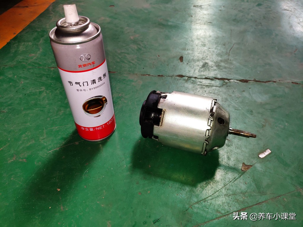 开空调异响怎么保养,开空调异响是什么原因修好多少钱