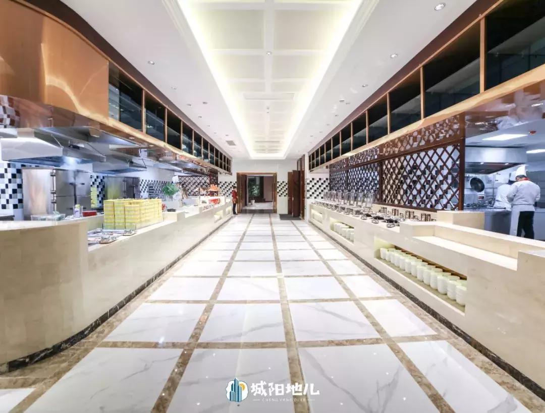 人均不到300的自助餐厅四星级酒店,海鲜自助高性价比酒店推荐