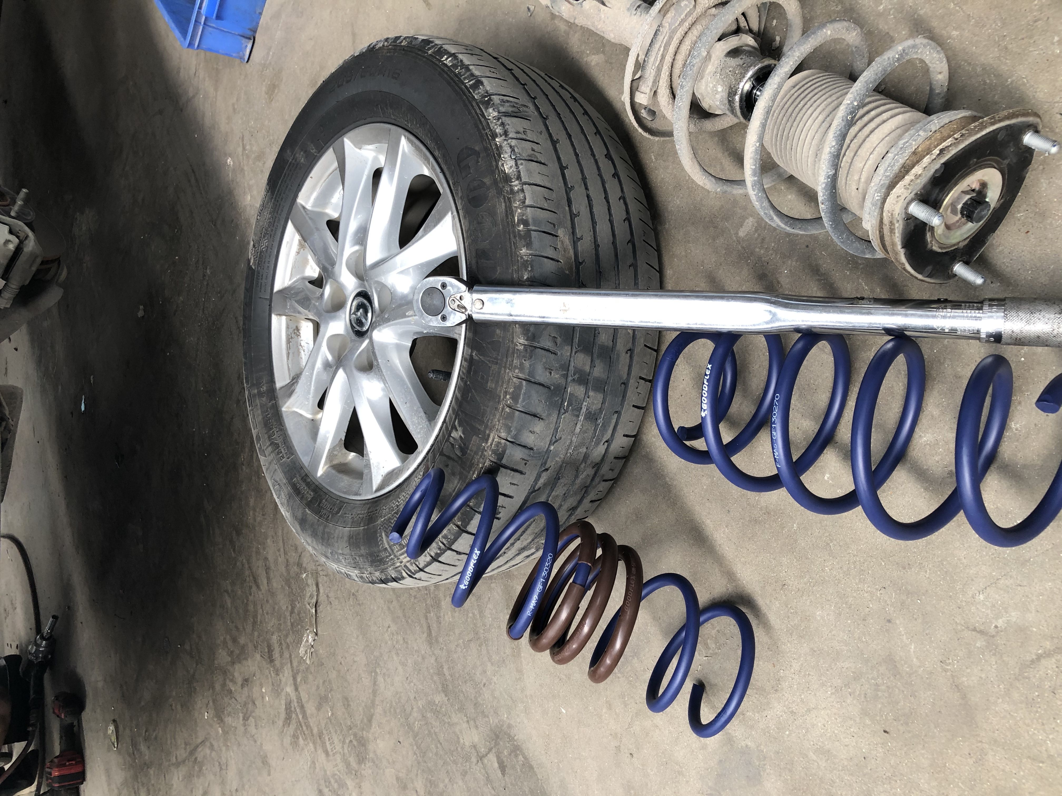 axela昂克赛拉保养复位,axela昂克赛拉是中级车吗