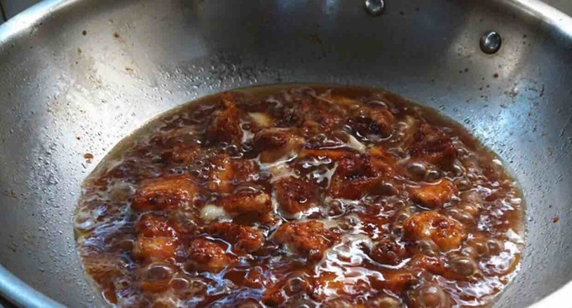 炖肉撇去浮沫水还用换吗,炖肉如何撇浮沫