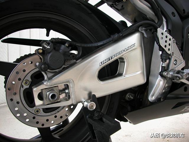 本田cbr600f5跑山压弯,本田cbr600f5和川崎zx-6r对比