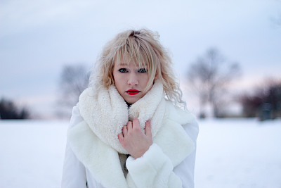 貂皮大衣受潮了怎么样才能洗,貂皮大衣清洗最好方法