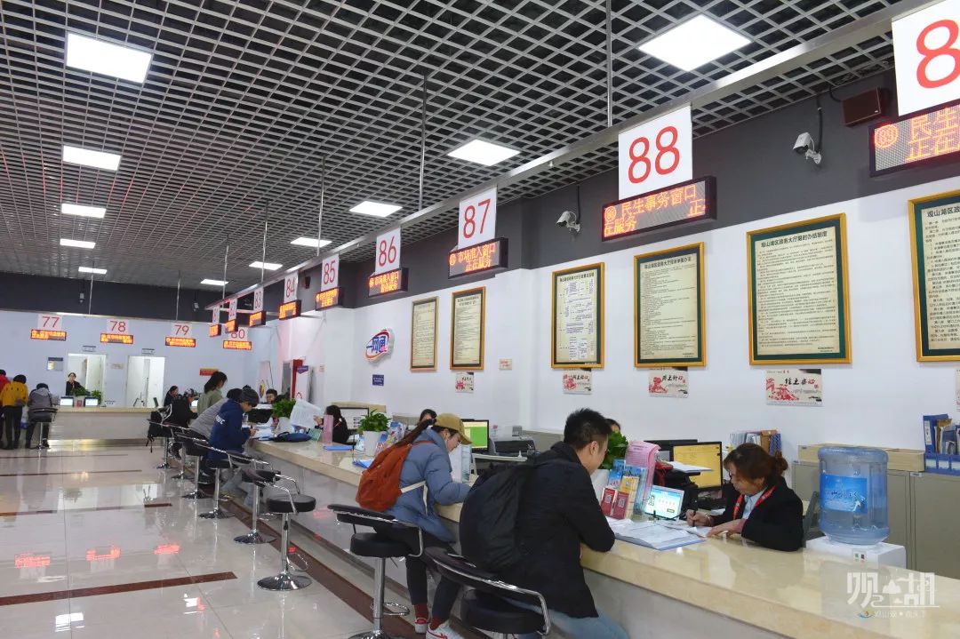 深化放管服改革优化营商环境建议,放管服改革和优化营商环境的关系