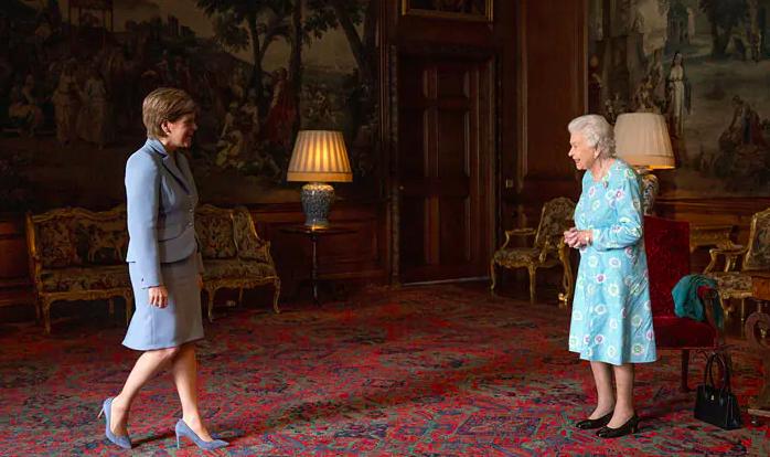 威廉和凯特访问视频,威廉出访凯特