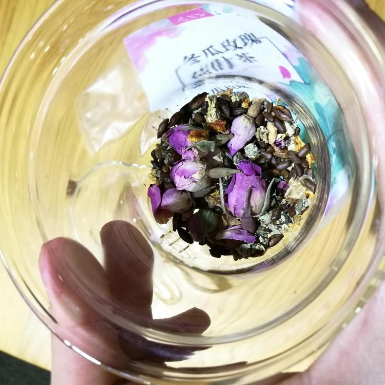 偷了办公室一款茶做测评，看了不吃亏