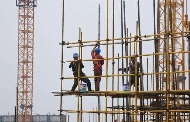 平凡的世界|单身汉的四十年，有所谓的恶疾吗？