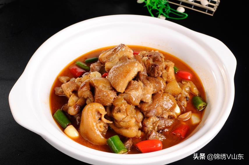 金鲳鱼蒸酸梅做法广东,酸笋焖淡水鲳鱼家常做法