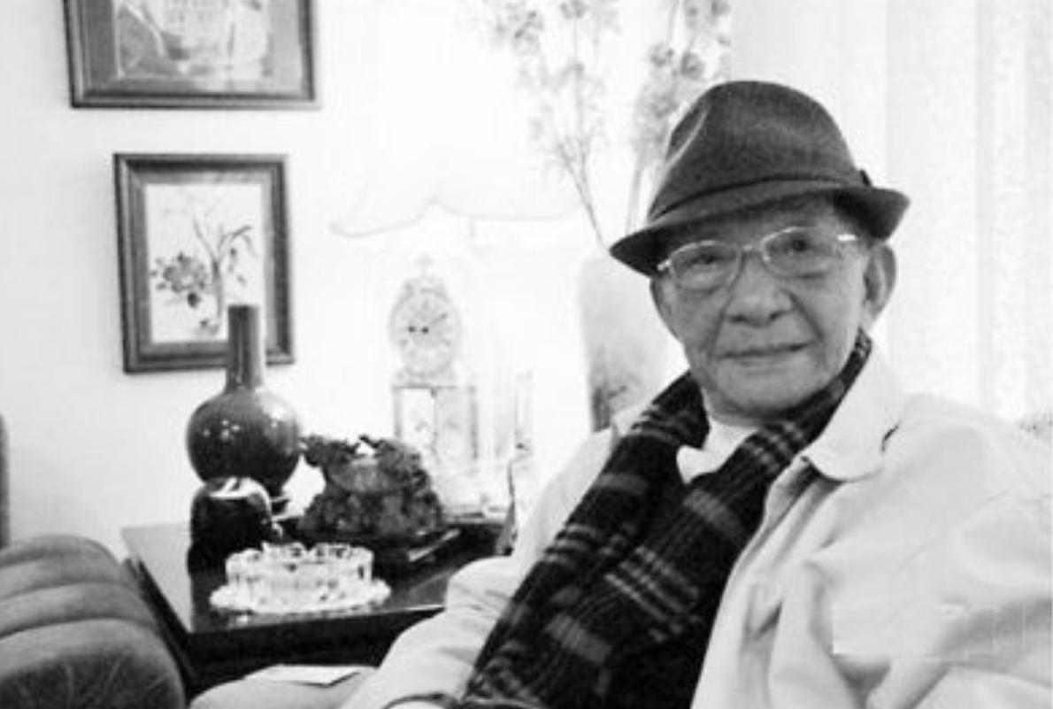 蒋介石晚年秘闻:遭飞来车祸,肛肠出血尿血,死因或与宋美龄有关