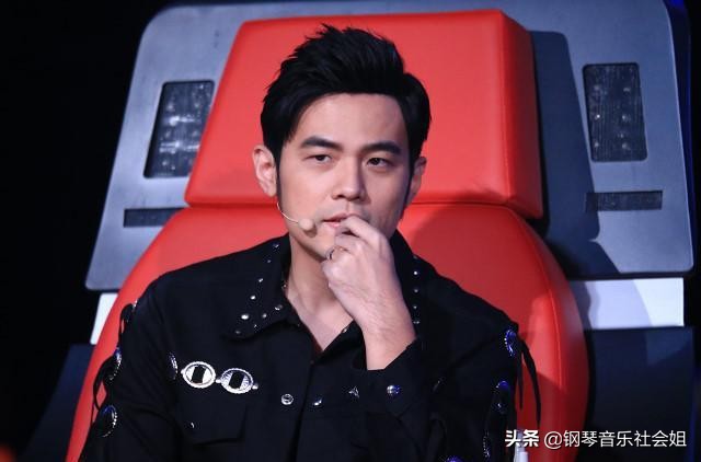 不太出名的歌手靠什么赚钱生活,歌手为什么这么容易赚钱