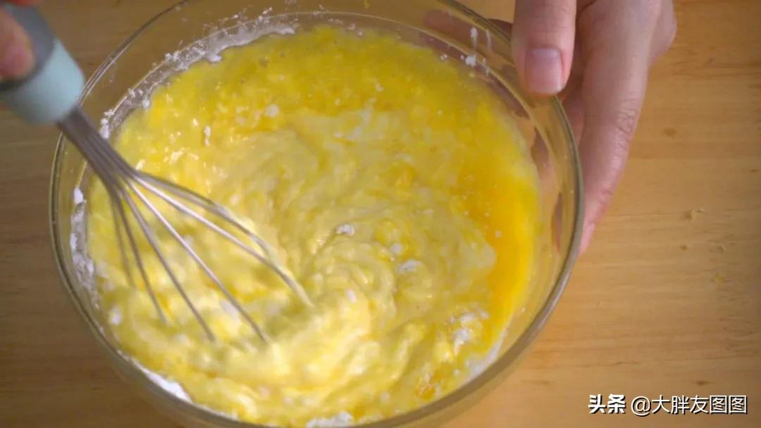 酸奶蛋糕制作教程零基础,比豆腐脑还嫩滑的酸奶蛋糕