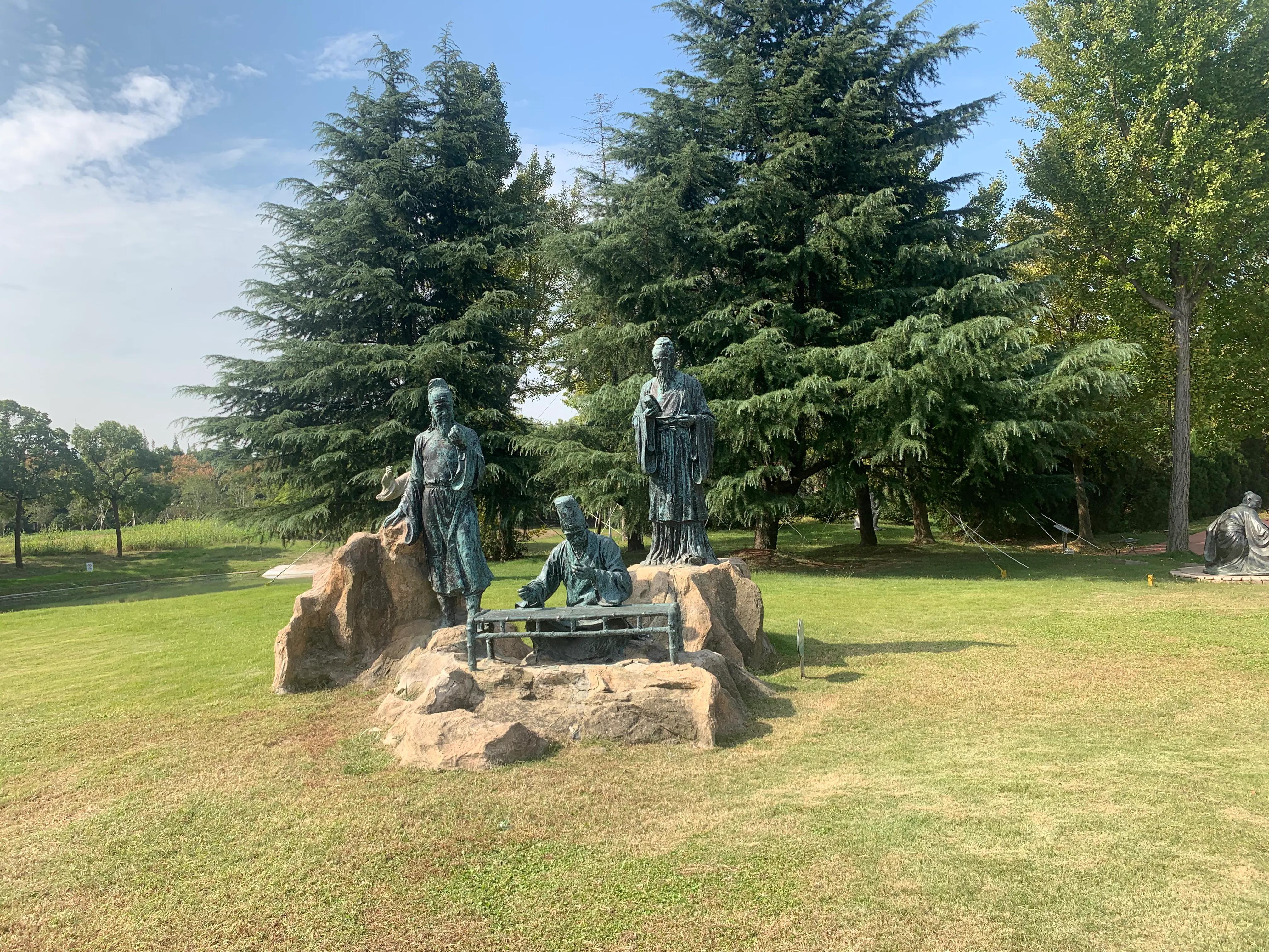 军事迷参观坦克,东方绿舟军事