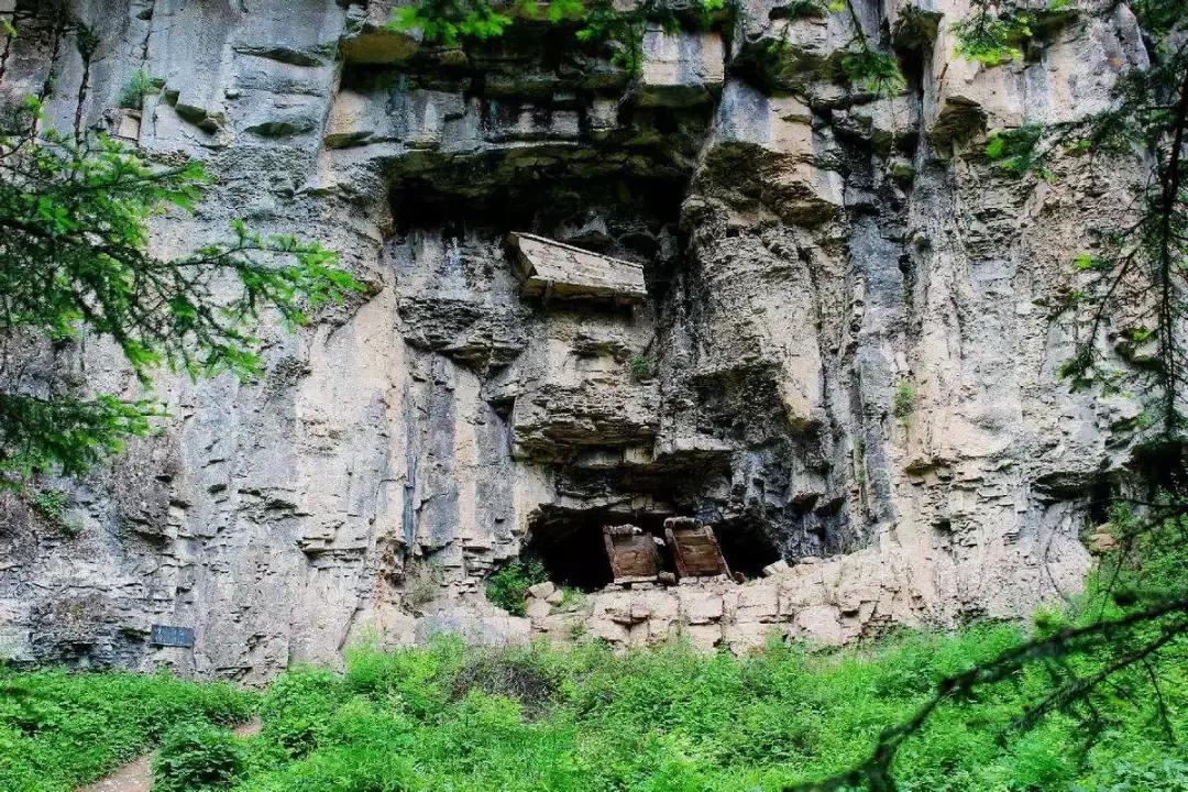 撞邪戴朱砂吊坠化解吗,撞邪密室解密