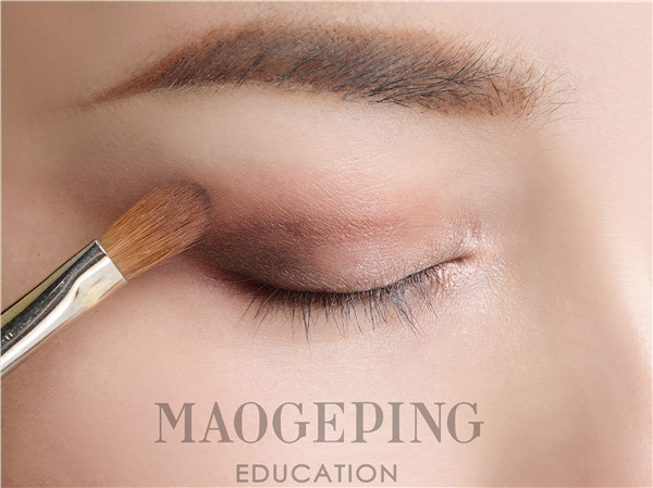 不会出错的眼影公式,新手不会出错的眼影盘颜色