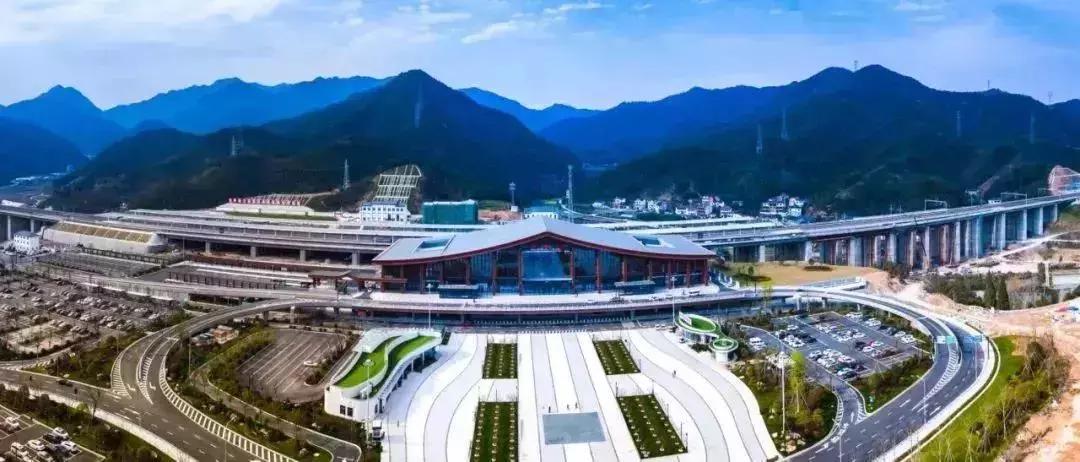 江干人注意啦！暑期，杭州去黄山、厦门等地的动车有变化！