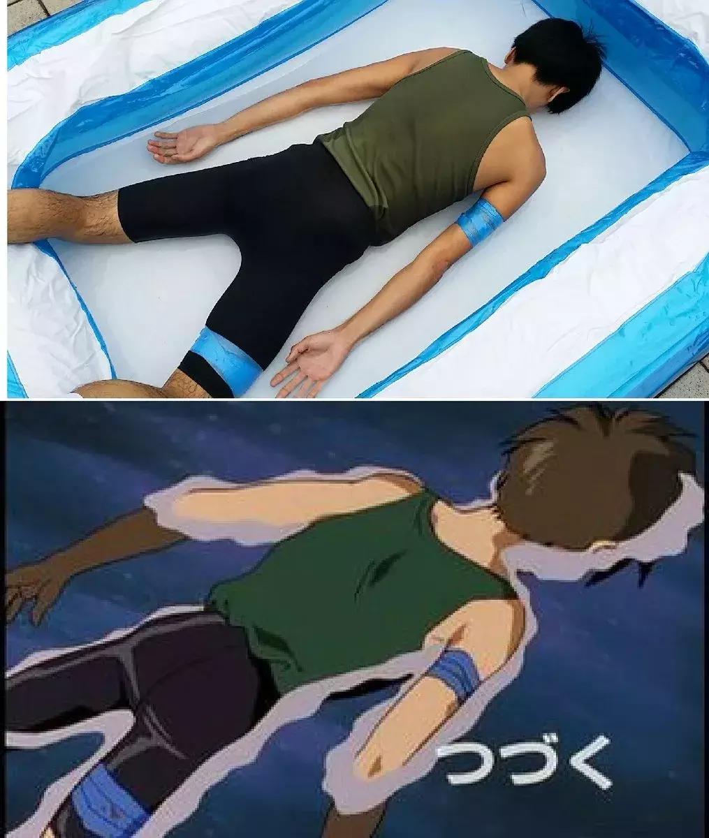 为什么高达粉丝的衣柜里都该有一件印着“自闭阿姆罗”的UT