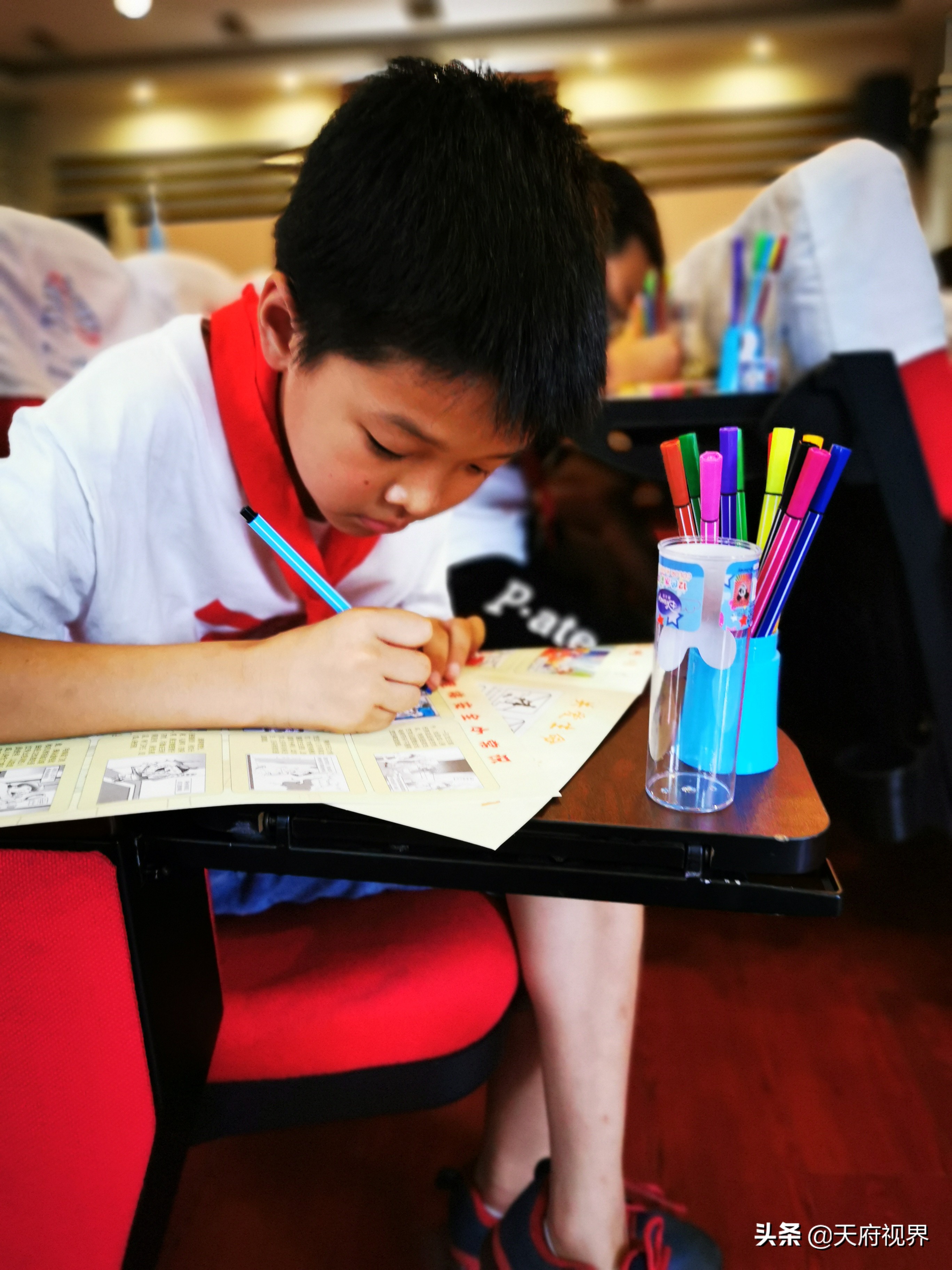 四川各族青少年夏令营活动闭营,四川万名青少年夏令营雅安分营