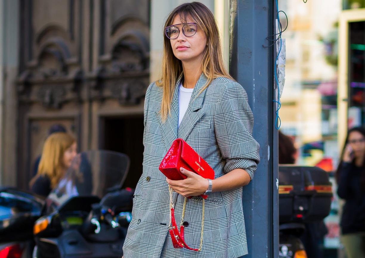 一个精致的女人,出门包包里一般会带这5样东西,少一样都不精致