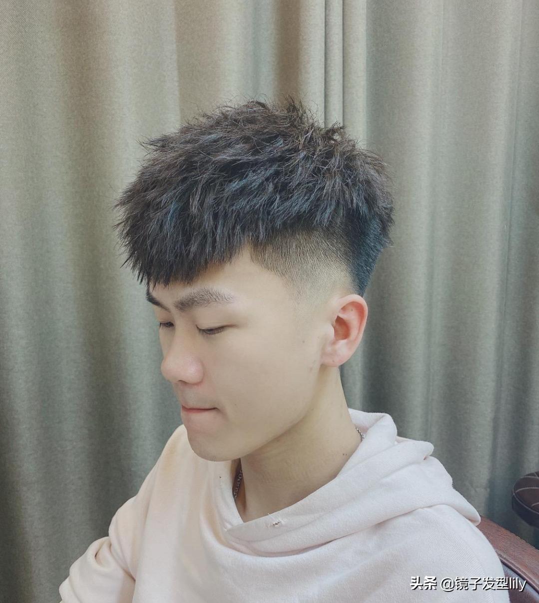 最潮男士发型50款适合各种脸型哦,越简单越帅气的男士发型8款