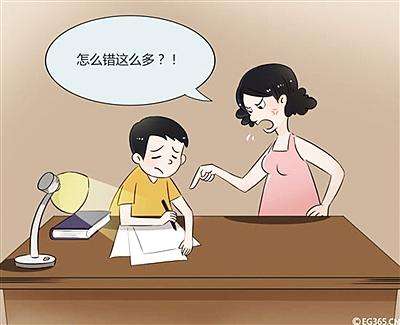 孩子做作业到深夜,孩子做作业拖拉墨迹该不该打骂
