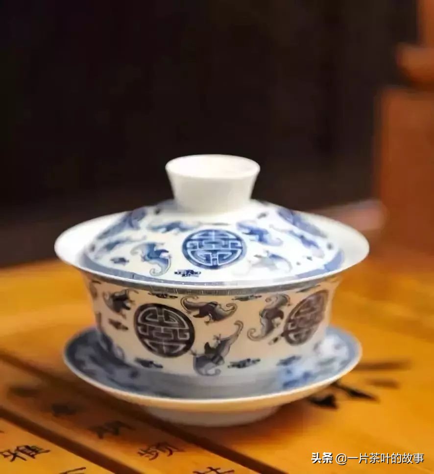 用盖碗泡茶怎么样才能做到不烫手,盖碗泡茶的不烫手正确步骤