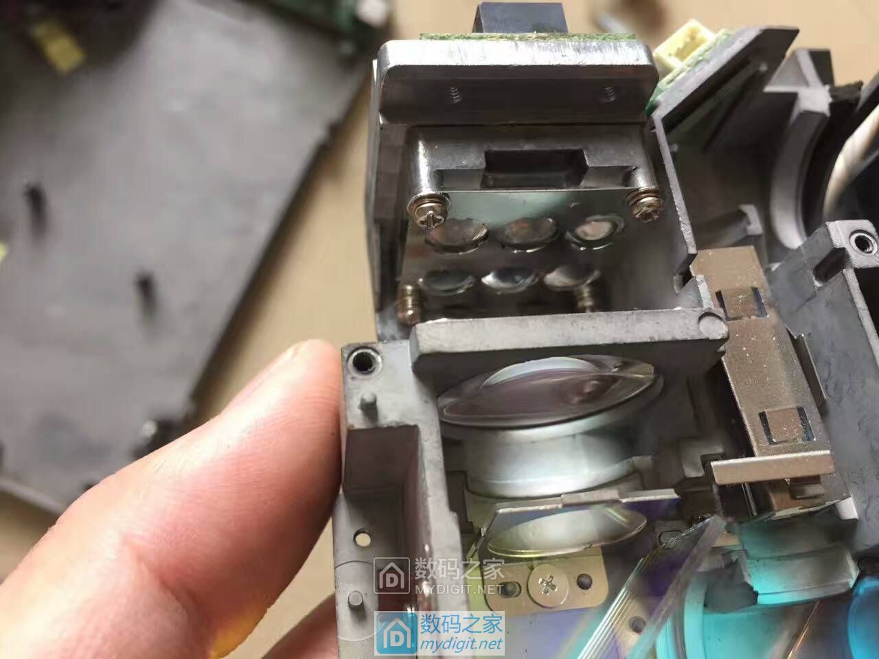 卡西欧激光投影拆机,卡西欧vc110激光投影机怎样清洗