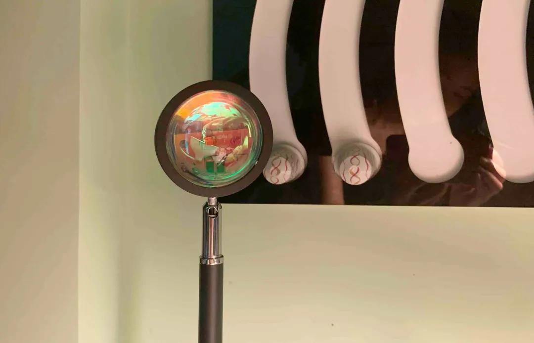 网红灯在网上买还是实体店,网红灯多少钱一个