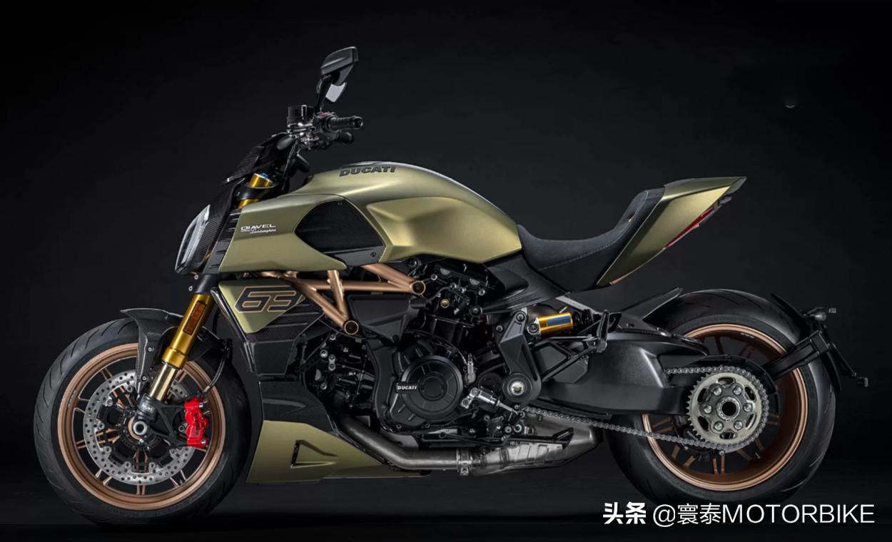 杜卡迪hypermotard1100evo骇客,杜卡迪兰博基尼联名摩托