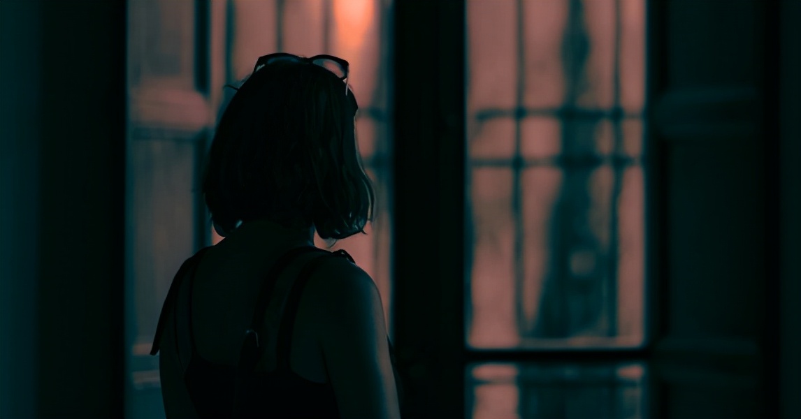 故事：如愿嫁给大十岁多金总裁，可新婚没多久，她就冒出离婚念头