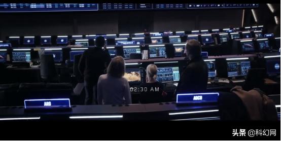 《火星救援》：新一代鲁滨逊漂流记，惊险刺激的太空求生