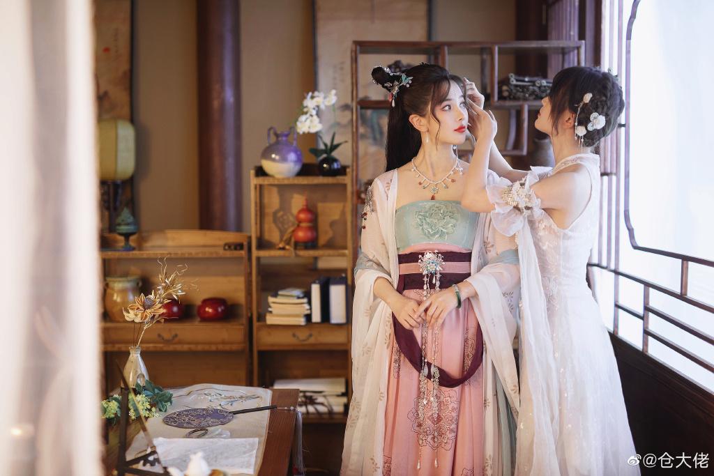 仙气十足的嫦娥cos,汉服cos少女