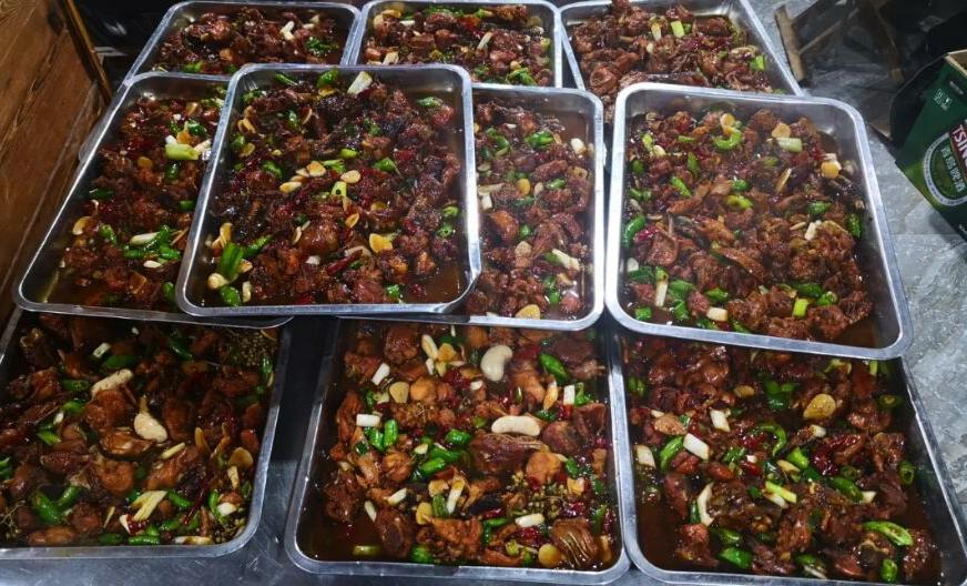 临沂炒鸡36一只,临沂炒鸡每天卖几十只