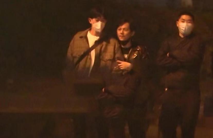 何炅深夜与男子十指紧扣后续,何炅深夜与男子十指紧扣回应