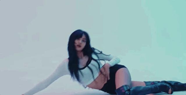 怎样化妆让你的腿看起来又细又长,腿不直怎么化妆