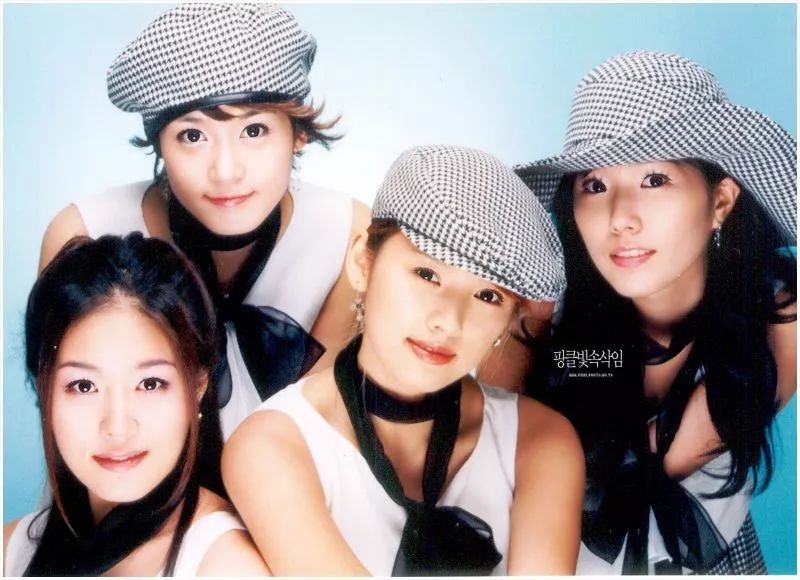 揪头发打架搞笑视频,揪头发打架女生