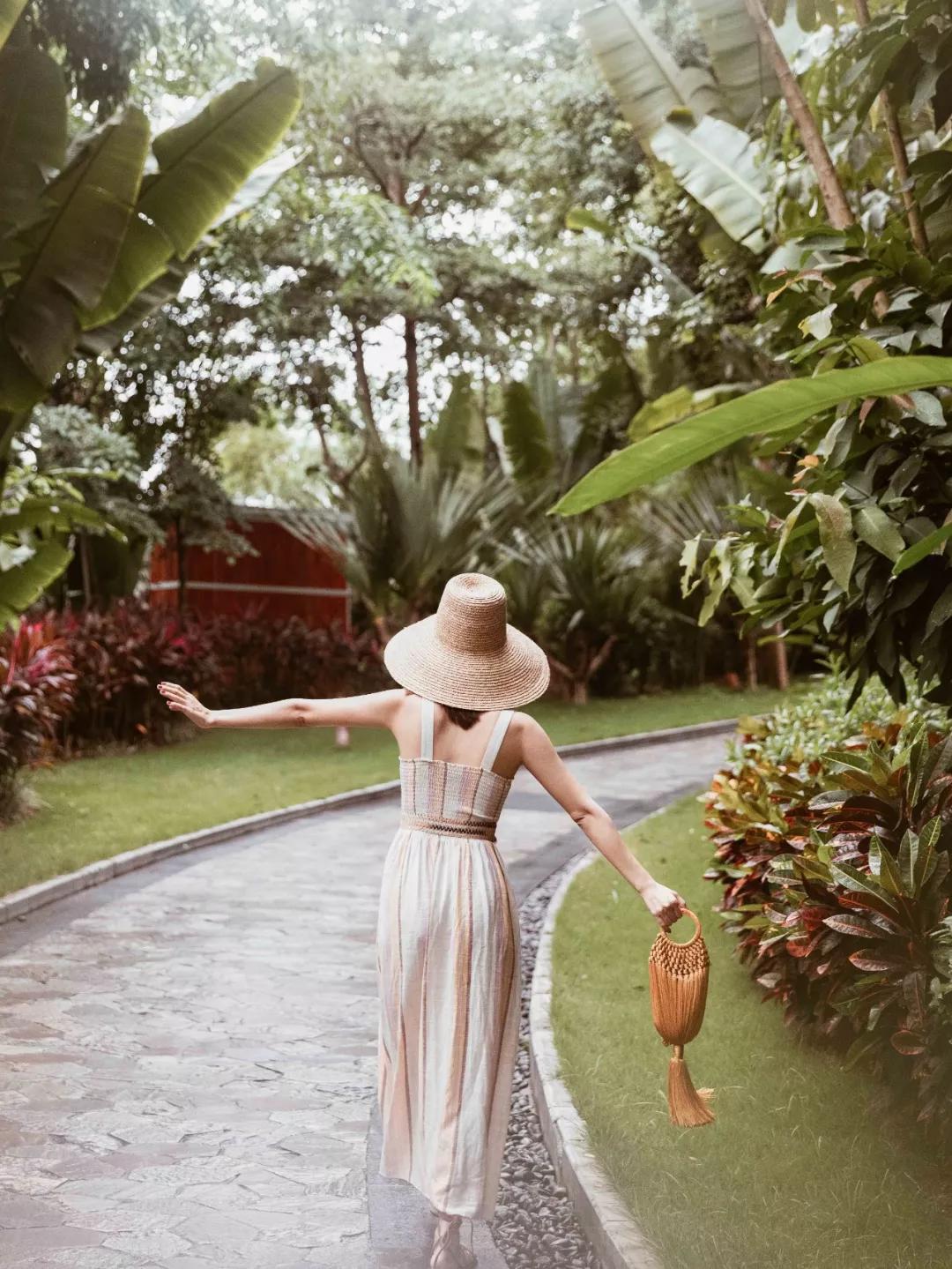 如何正确搭配显高又显瘦春游穿搭,一身非常时尚的穿搭既显高又显瘦