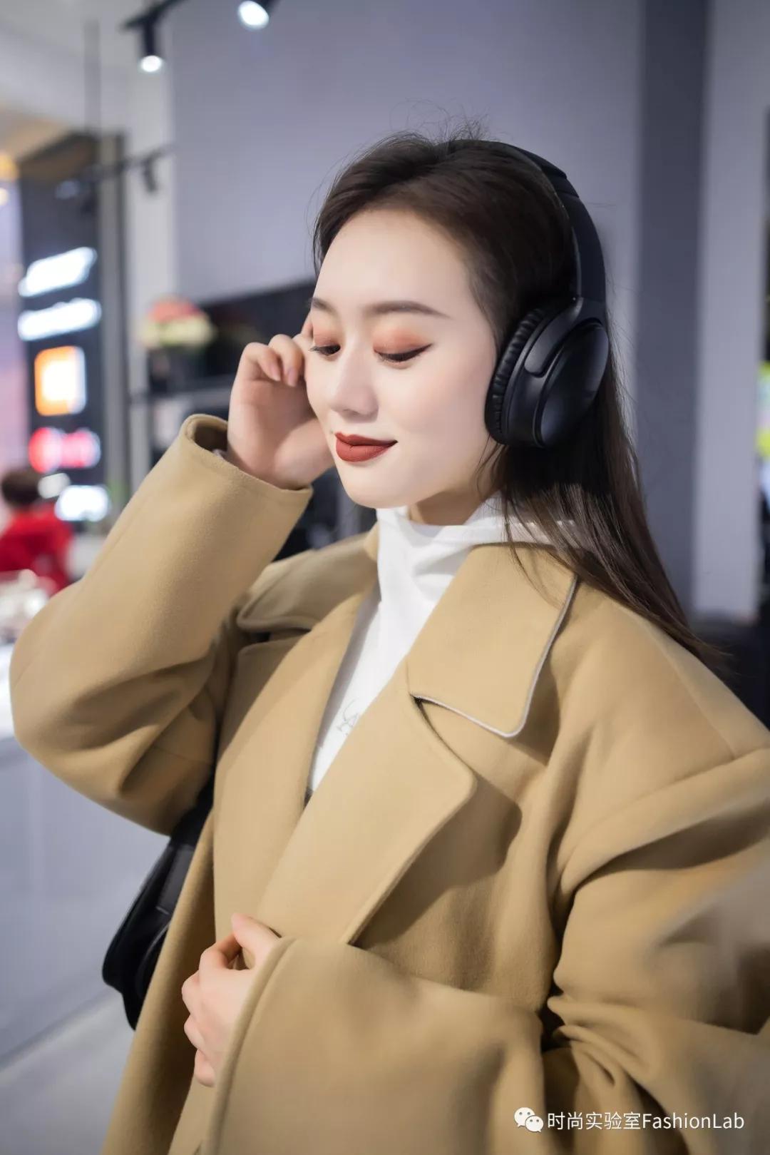 送对年终礼物是当代青年的社交核*器武**