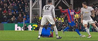 十个足球比赛常用过人教学,球场上的经典技巧大家都学一学吧