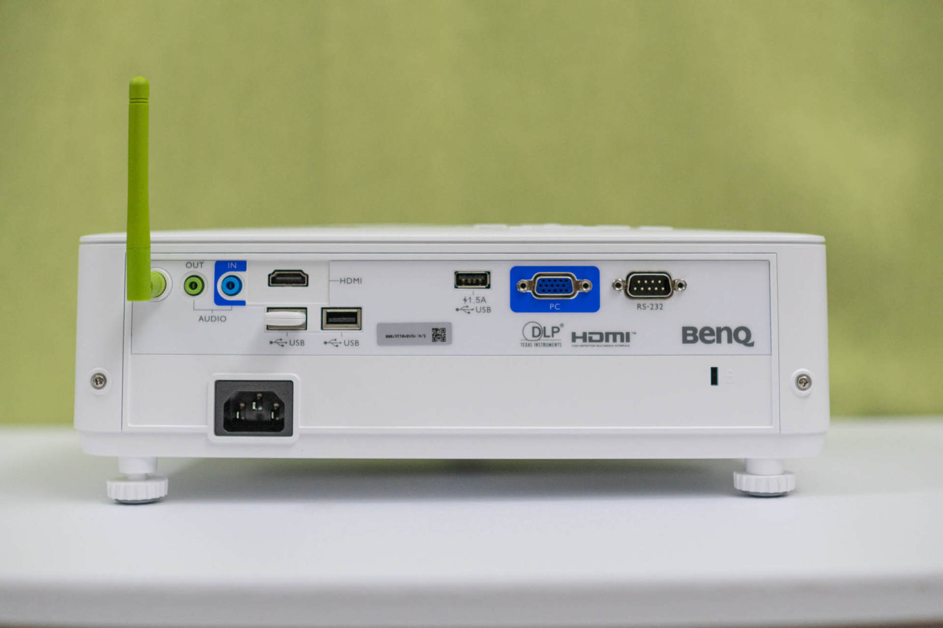 明基推出商务智能宽屏超清新旗舰明基E590投影仪评测