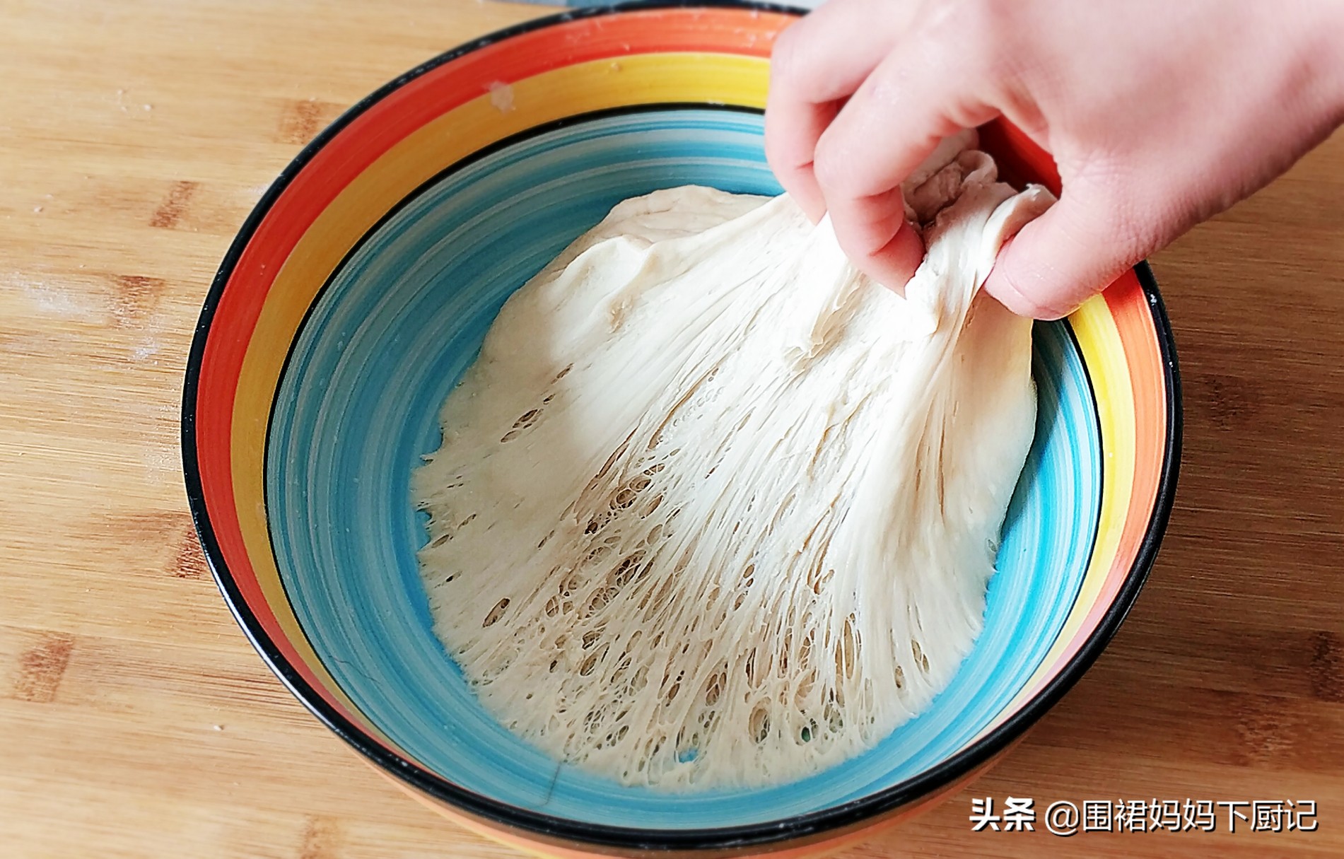 想要做出的水煎包焦香酥脆、蓬松喧软,注意这2点,一定不会失败