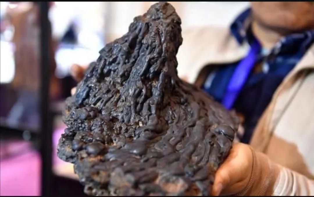 香格里拉陨石是什么陨石,中国境内发现的月球陨石样品