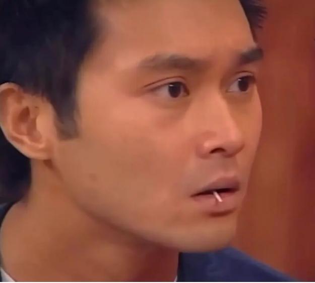 弃做年入过亿的综艺咖，张智霖夫妻决定返港，受刺激了？