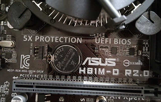 主板上的纽扣电池没电了能开机吗,电脑主板上的纽扣电池没电会怎样